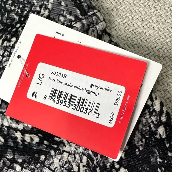 SPANX Faux Leather Snake Shine Leggings Size Large NWT Grey Pants - Picture 6 of 9